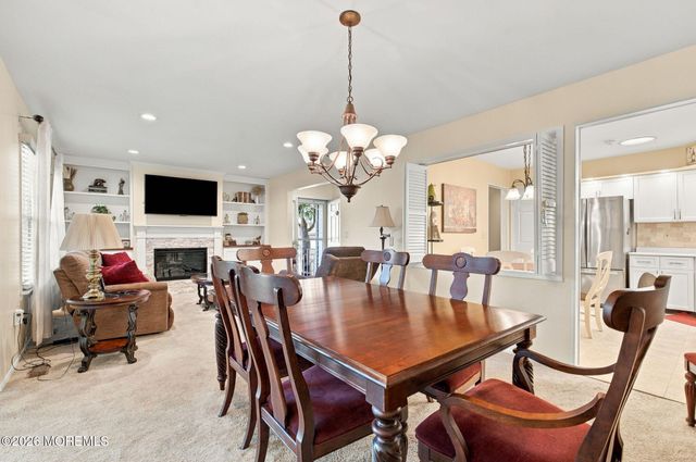 2A John Adams Court, Monroe Twp, NJ 08831
