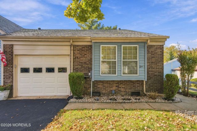 2A John Adams Court, Monroe Twp, NJ 08831