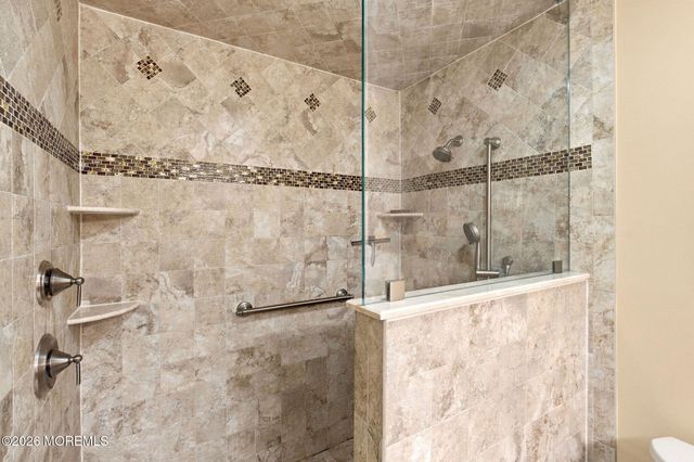 2A John Adams Court, Monroe Twp, NJ 08831