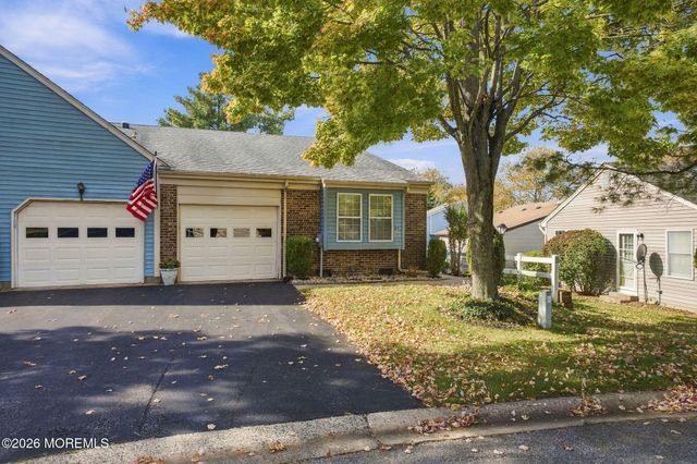 2A John Adams Court, Monroe Twp, NJ 08831