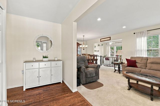 2A John Adams Court, Monroe Twp, NJ 08831