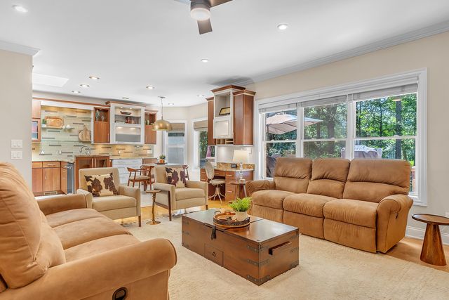 284 Muirfield Drive, Valparaiso, IN 46385