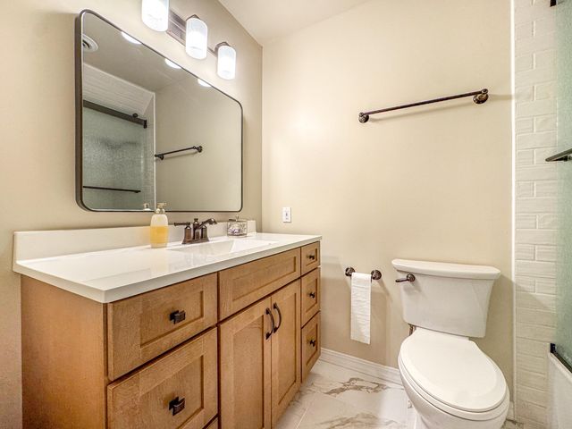 284 Muirfield Drive, Valparaiso, IN 46385