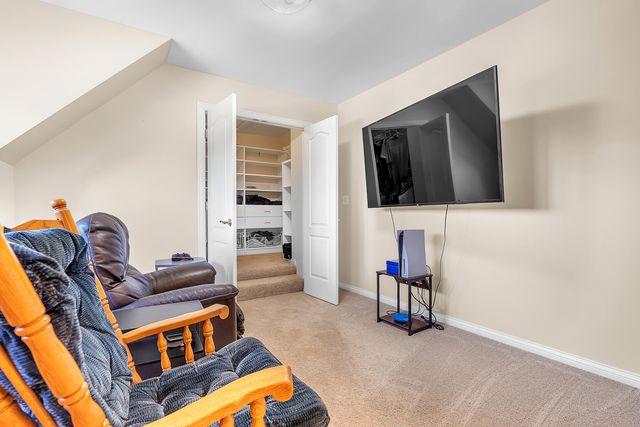 284 Muirfield Drive, Valparaiso, IN 46385