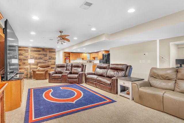 284 Muirfield Drive, Valparaiso, IN 46385