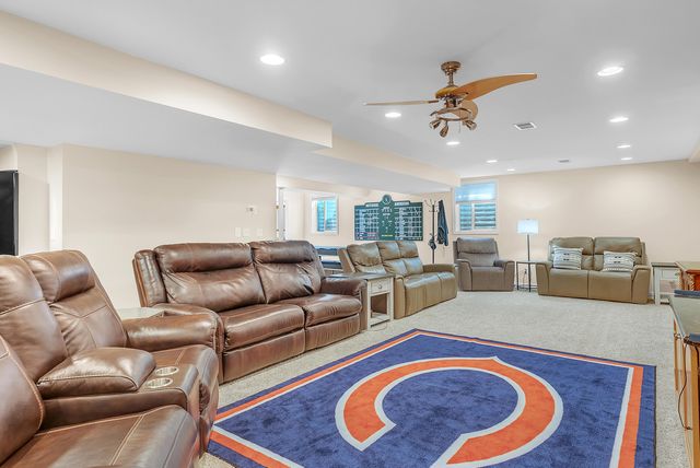 284 Muirfield Drive, Valparaiso, IN 46385