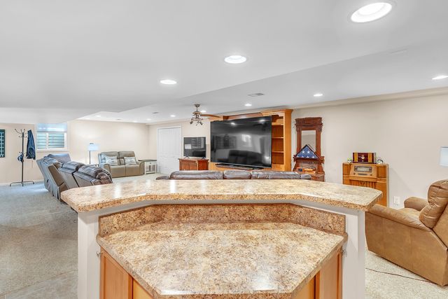 284 Muirfield Drive, Valparaiso, IN 46385