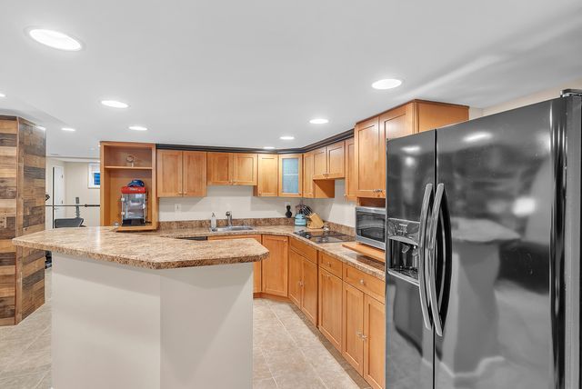284 Muirfield Drive, Valparaiso, IN 46385