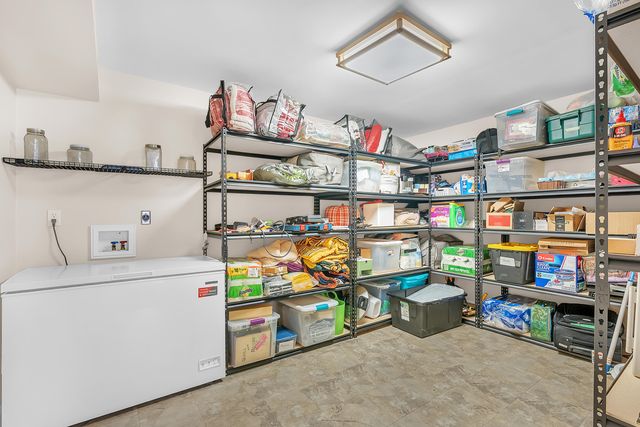284 Muirfield Drive, Valparaiso, IN 46385