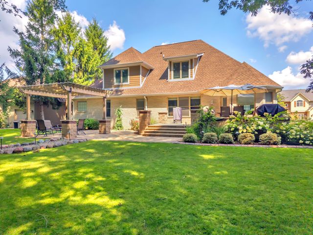 284 Muirfield Drive, Valparaiso, IN 46385