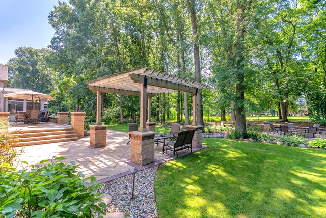 284 Muirfield Drive, Valparaiso, IN 46385