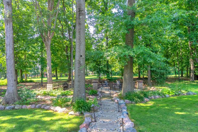 284 Muirfield Drive, Valparaiso, IN 46385