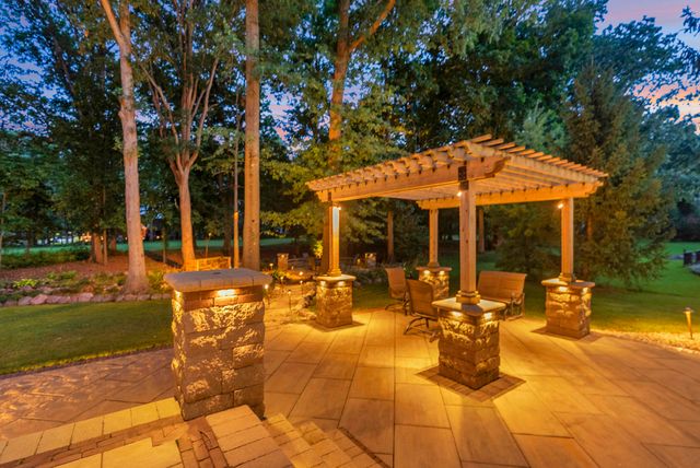 284 Muirfield Drive, Valparaiso, IN 46385