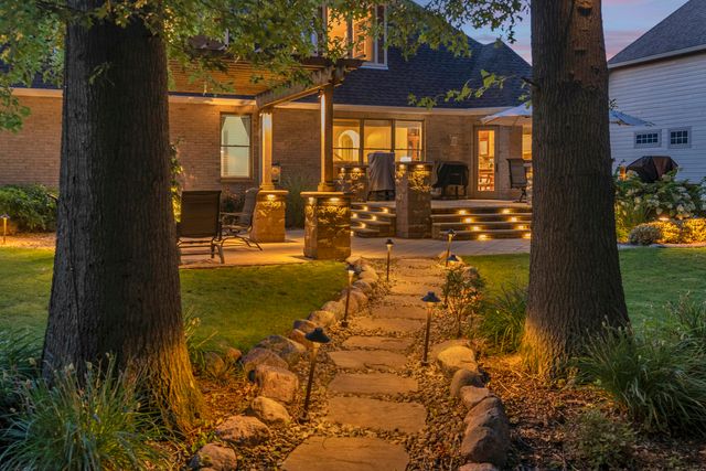 284 Muirfield Drive, Valparaiso, IN 46385