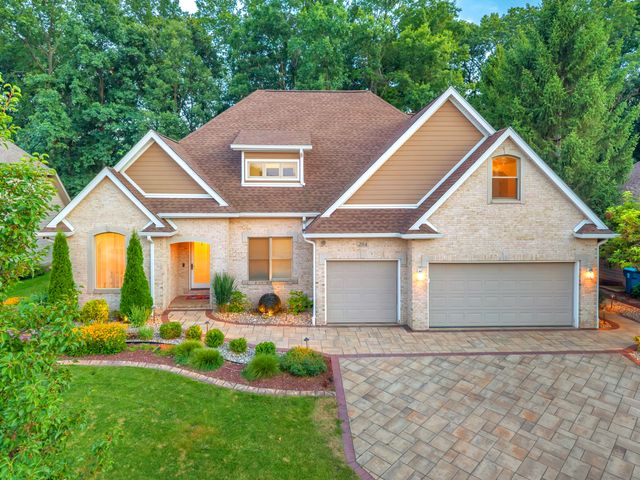 284 Muirfield Drive, Valparaiso, IN 46385