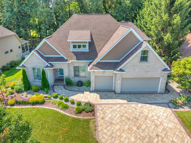 284 Muirfield Drive, Valparaiso, IN 46385