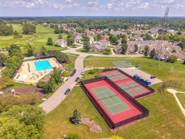284 Muirfield Drive, Valparaiso, IN 46385