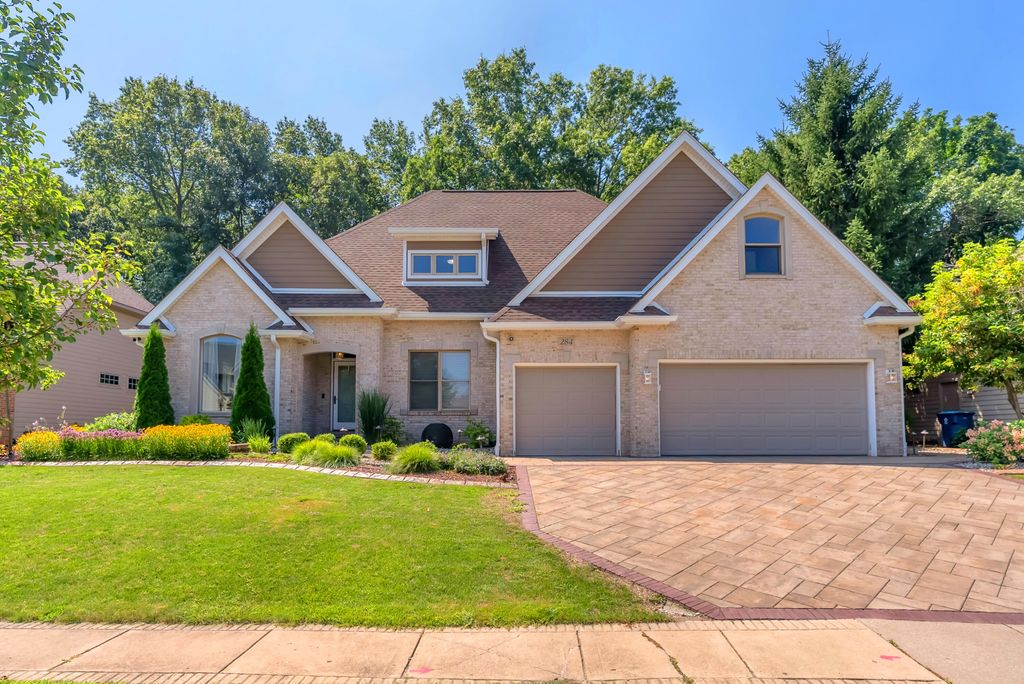 284 Muirfield Drive, Valparaiso, IN 46385