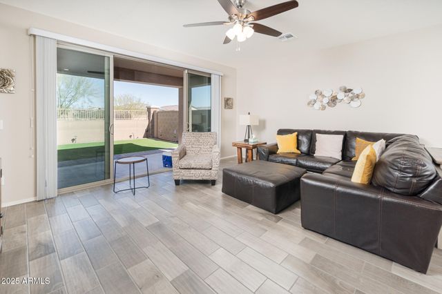 18406 W SUNBELT Drive, Surprise, AZ 85374