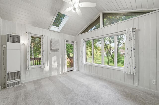 1831 Koehnen Circle, Excelsior, MN 55331