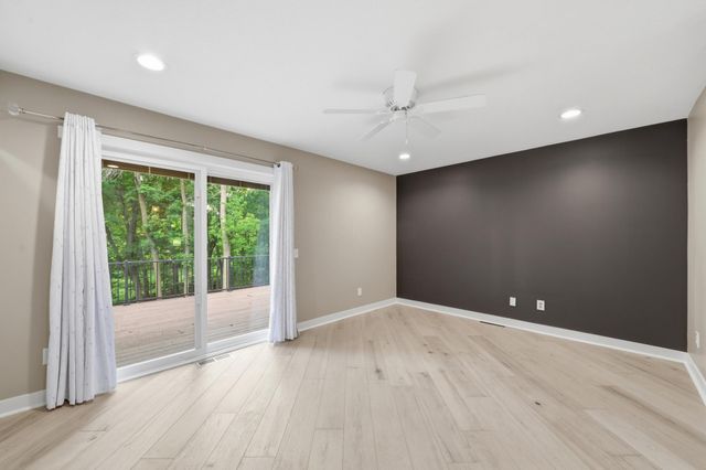 1831 Koehnen Circle, Excelsior, MN 55331