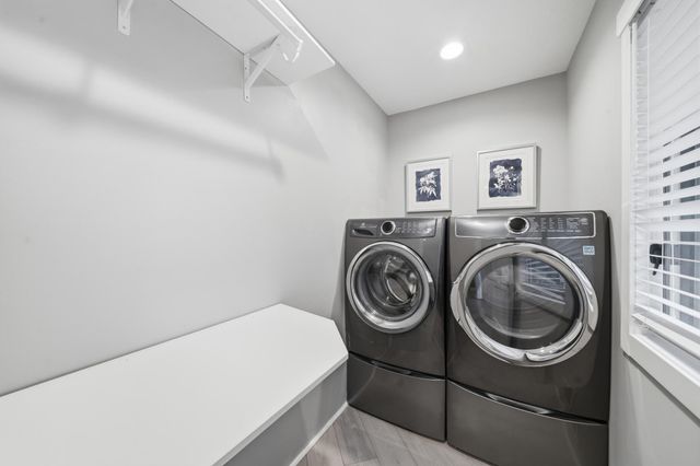 1831 Koehnen Circle, Excelsior, MN 55331