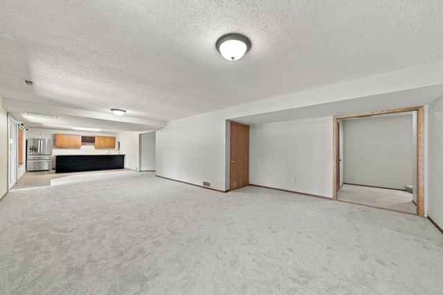 1831 Koehnen Circle, Excelsior, MN 55331