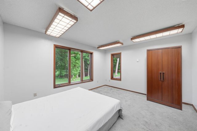 1831 Koehnen Circle, Excelsior, MN 55331