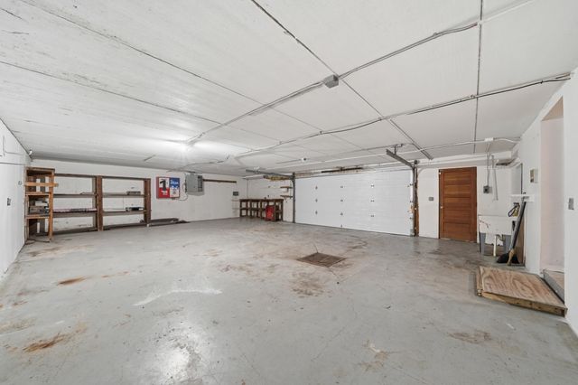 1831 Koehnen Circle, Excelsior, MN 55331