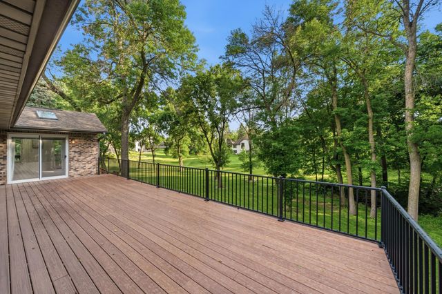 1831 Koehnen Circle, Excelsior, MN 55331