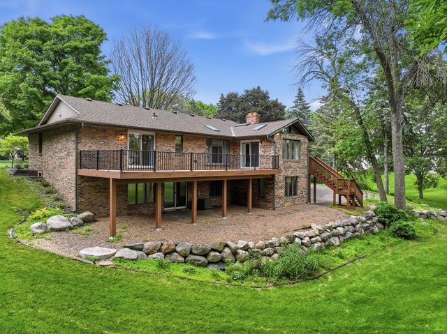 1831 Koehnen Circle, Excelsior, MN 55331