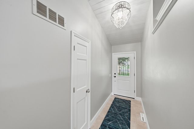 1831 Koehnen Circle, Excelsior, MN 55331