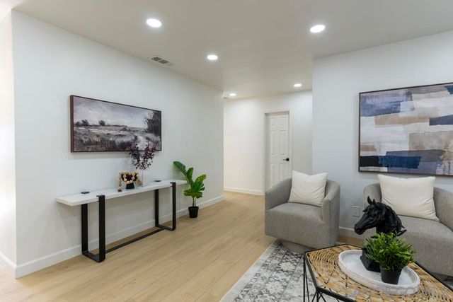 1059 Greenfield Dr., El Cajon, CA 92021