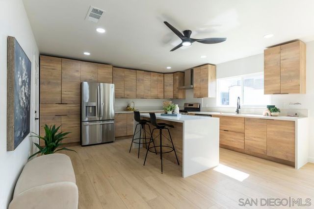 1059 Greenfield Dr., El Cajon, CA 92021