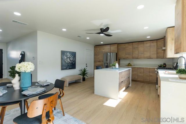 1059 Greenfield Dr., El Cajon, CA 92021