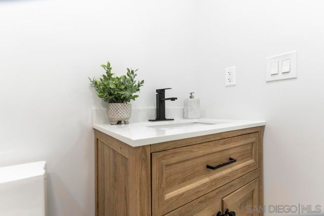 1059 Greenfield Dr., El Cajon, CA 92021