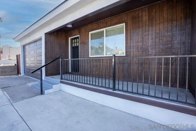 1059 Greenfield Dr., El Cajon, CA 92021