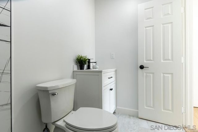 1059 Greenfield Dr., El Cajon, CA 92021