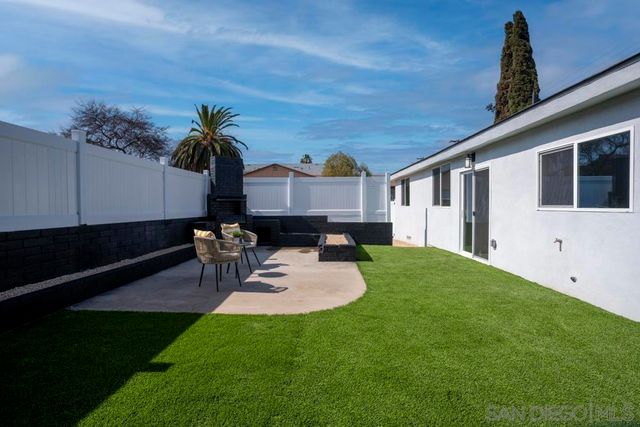1059 Greenfield Dr., El Cajon, CA 92021