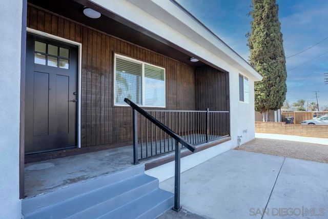 1059 Greenfield Dr., El Cajon, CA 92021