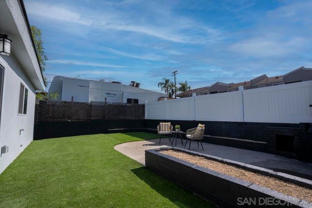 1059 Greenfield Dr., El Cajon, CA 92021