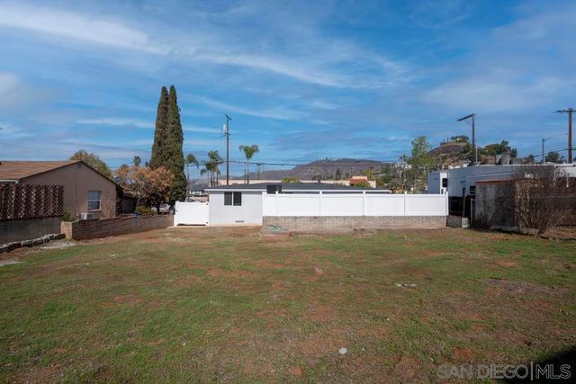 1059 Greenfield Dr., El Cajon, CA 92021