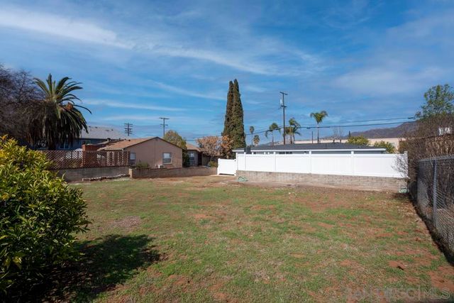 1059 Greenfield Dr., El Cajon, CA 92021