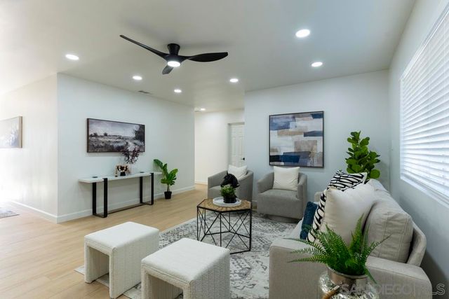 1059 Greenfield Dr., El Cajon, CA 92021