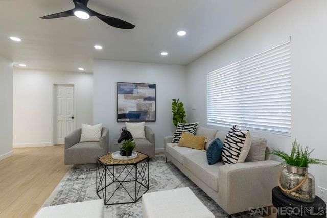1059 Greenfield Dr., El Cajon, CA 92021