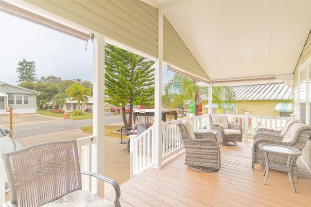 30 SADDLEBAG TRAIL N, Lake Wales, FL 33898