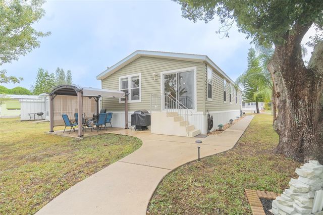 30 SADDLEBAG TRAIL N, Lake Wales, FL 33898