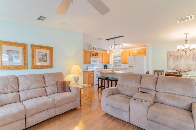 30 SADDLEBAG TRAIL N, Lake Wales, FL 33898