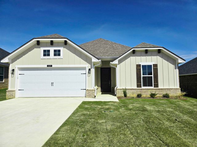 1509 Grace Acres Lane, Longview, TX 75605