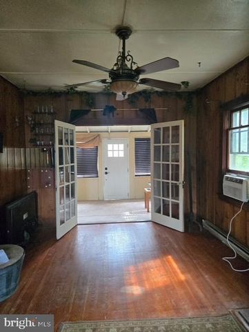 1737 CEDAR AVE, Shady Side, MD 20764